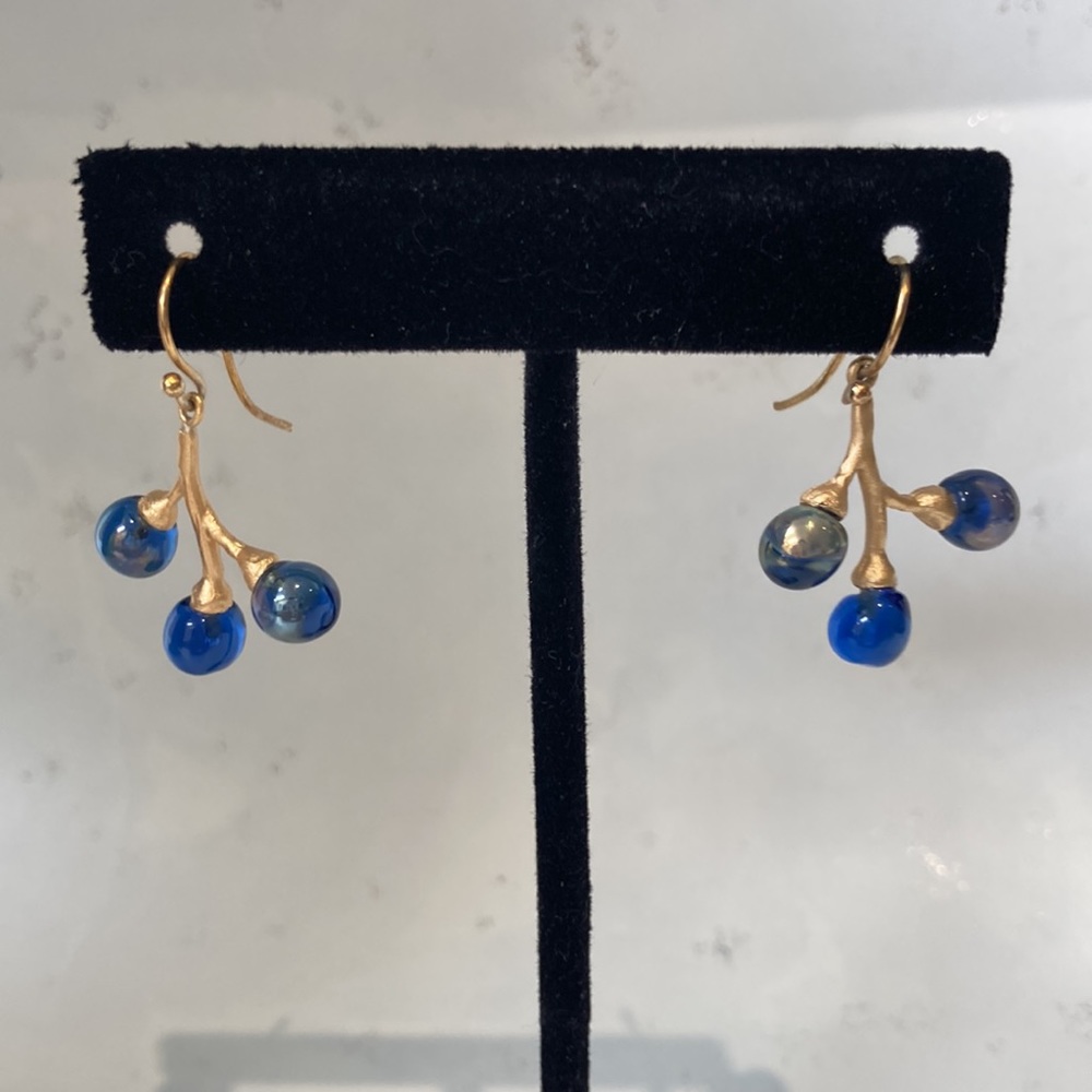 MET Museum gold plated blue iridescent berry earrings